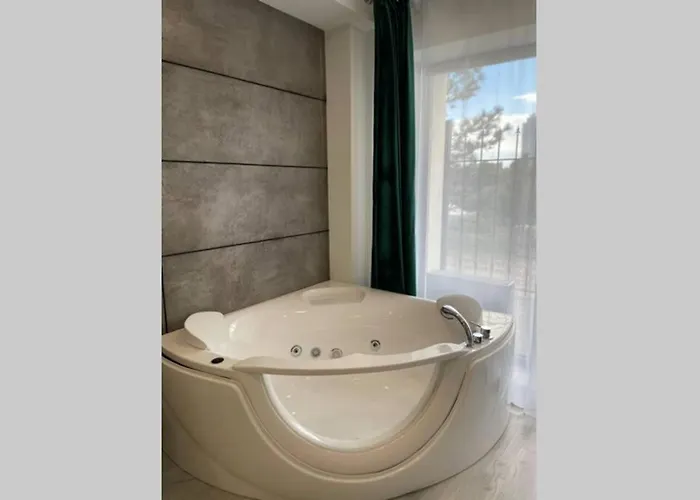 Arkadiya Sky Jakuzi & Mp 24 Apartament *